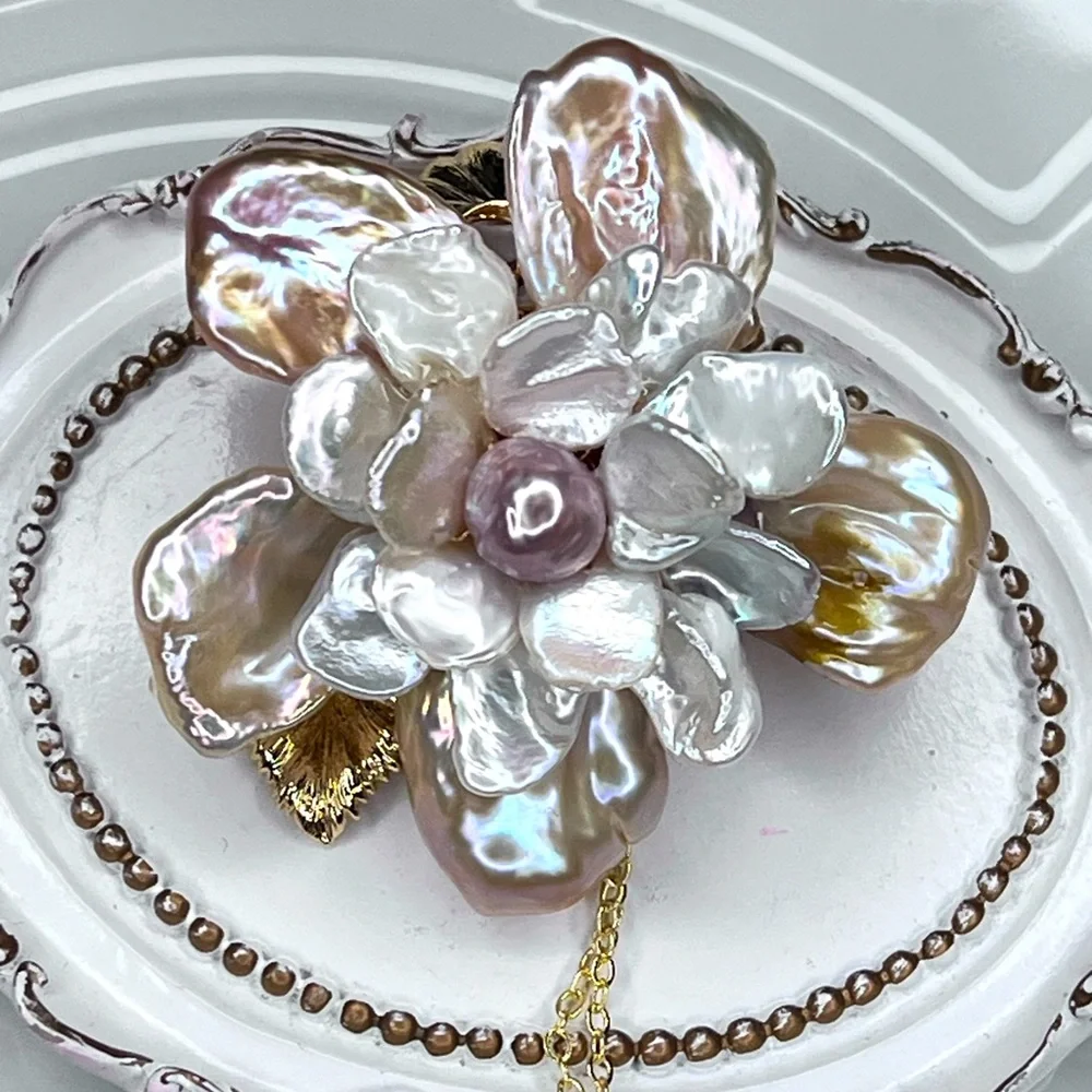 🌸60mm Handmade Premium Huge Multi Layers Freshwater Keshi Pearl Flower 🌺 Brooch - Picture 3 of 5